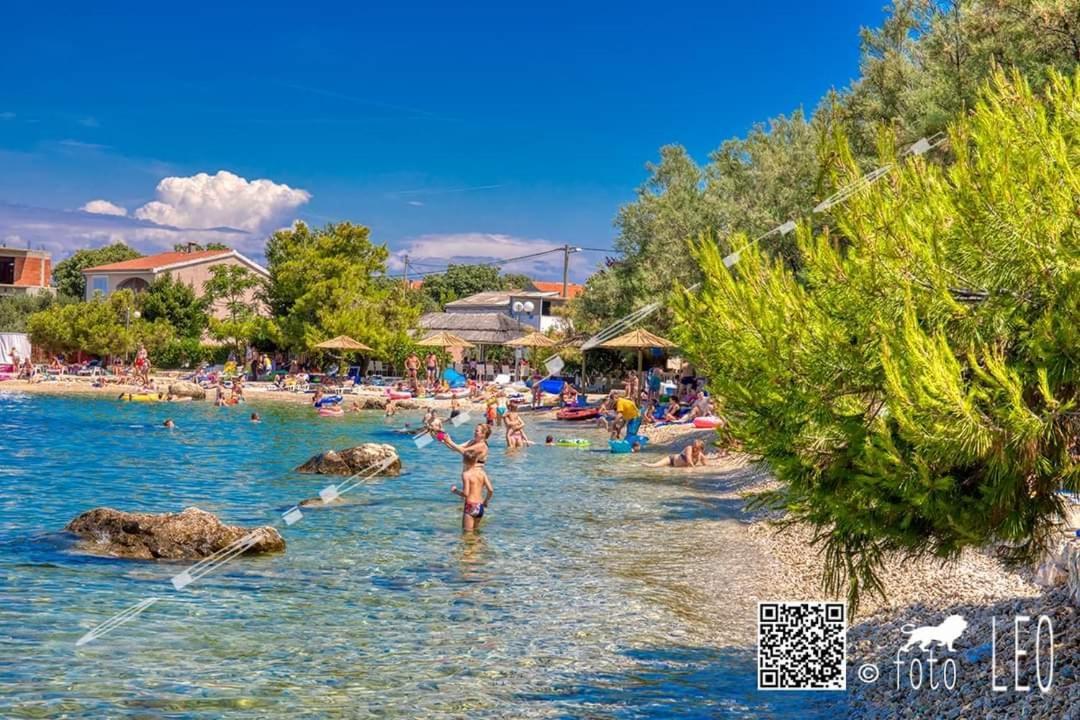 Апартаменти Kuca Za Odmor "Roko" Бибинє Екстер'єр фото